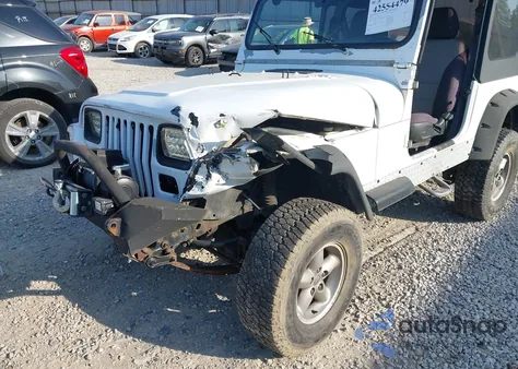 1992 Jeep Wrangler / Yj S z USA, uszkodzony, nr VIN 2J4FY19P6NJ543626